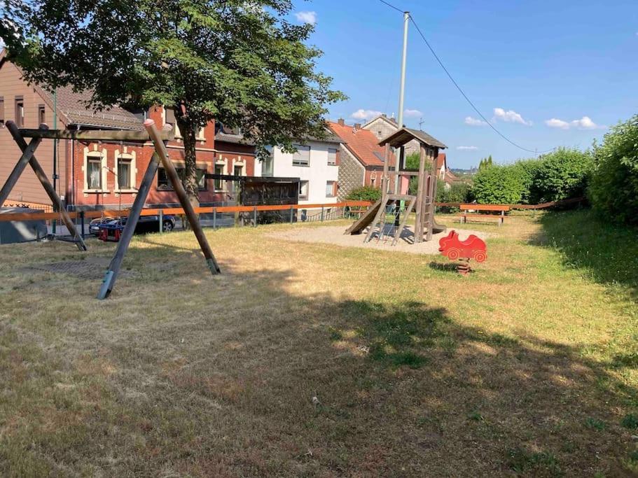 Sonnige Etagen-Wohnung, Alleinige Nutzung, Wasserbett Neunkirchen  Exterior photo